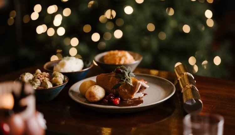 Christmas The Rabbit Hotel