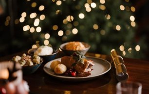 Christmas The Rabbit Hotel