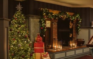 Christmas The Rabbit Hotel