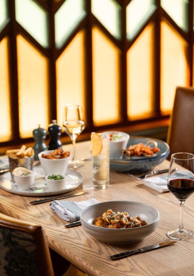 Dining The Rabbit Hotel