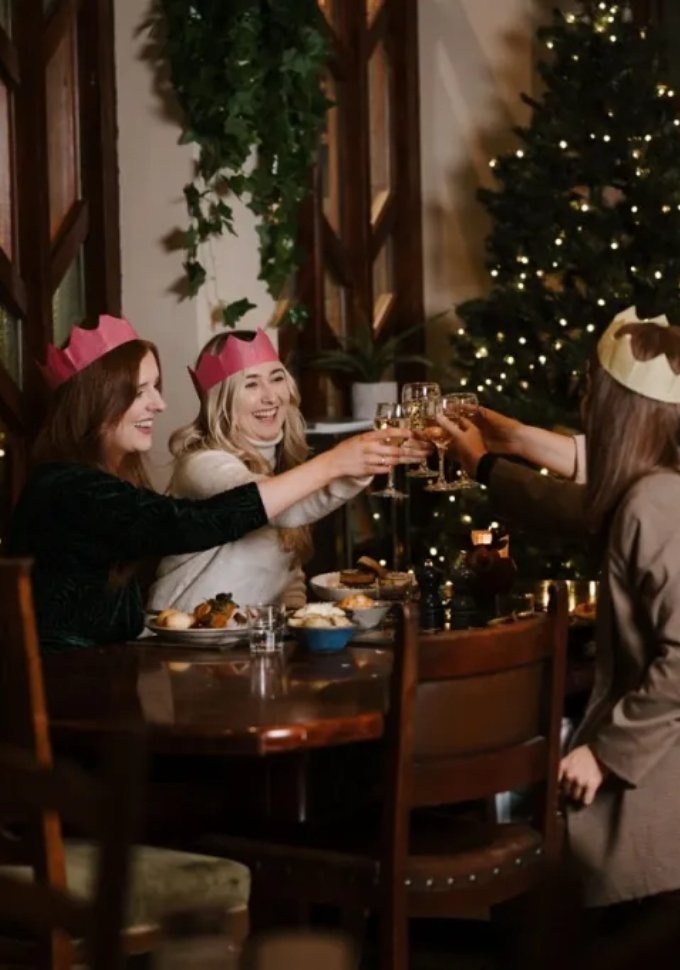 Christmas The Rabbit Hotel