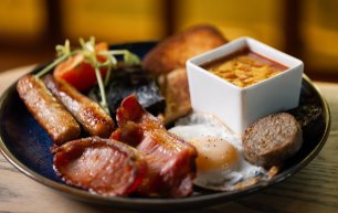 Lions tour breakfast The Rabbit Hotel