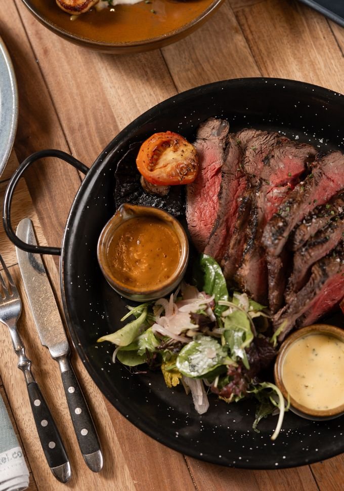 The steak club The Rabbit Hotel